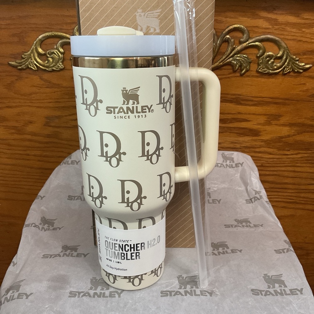 Stanley Cream and Gold Quencher Tumbler